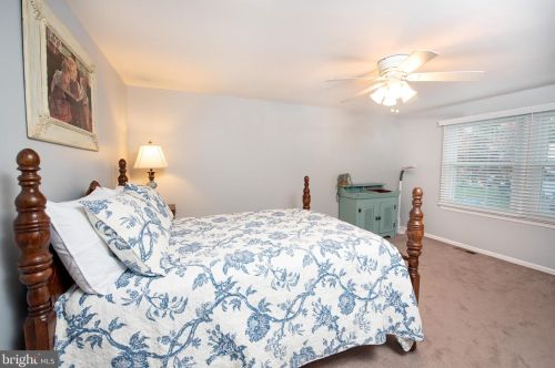 6605 Windsor Ct, Columbia MD 21044-4102 exterior