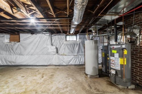 141 Cambridge St, Worcester MA 01603-2339 exterior