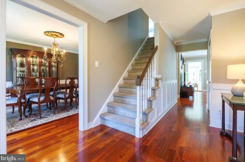 33 Winthrop Rd, Trenton NJ 08648-1557 exterior