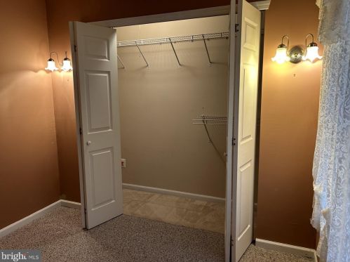 1422 Tristram Cir, West Deptford NJ 08051-2265 exterior