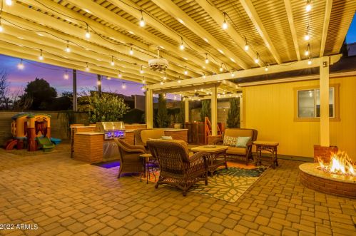 5310 2nd St, Phoenix AZ 85085-7756 exterior