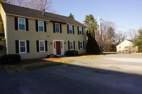32 Lantern Ln, Dracut, MA 01826-4580
