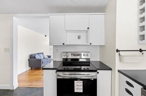 38 Glendale St, Worcester MA 01602-2813 exterior