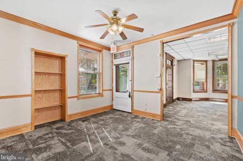 48 Newton Ave, West Deptford NJ 08096-4610 exterior