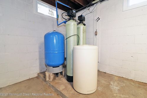 480 Veterans Hwy, Jackson Twp NJ 08527-5122 exterior