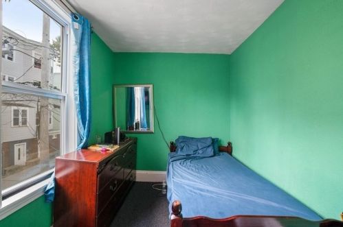 142 Marlborough St, Chelsea MA 02150-2910 exterior