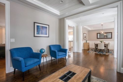 319 Hillcrest Rd, Needham MA 02492-4028 exterior