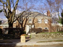 187 Sargent St, Newton, MA 02458-2338