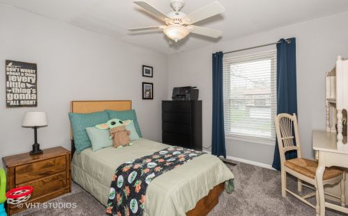 645 Banbury Way, Lemont IL 60440-1057 exterior