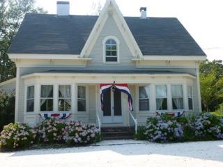 232 Bank St, Harwich MA  02645-2705 exterior