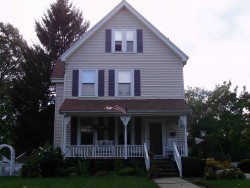 74 Pine St, Newton, MA 02465-1442