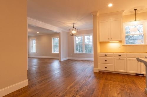 61 Rosemary St, Needham MA 02494-3252 exterior