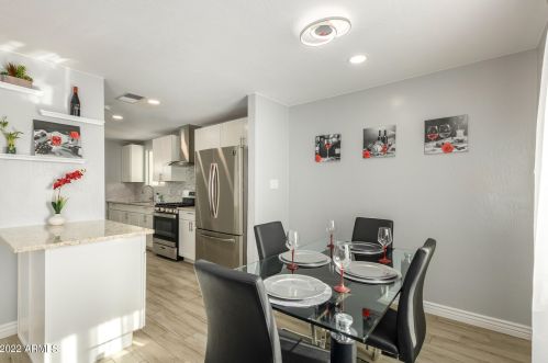 1828 Cocopah St, Phoenix AZ 85007-4023 exterior