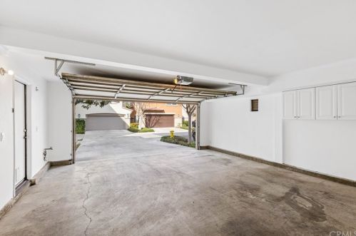 2 Ladypalm, Irvine CA 92618-4078 exterior