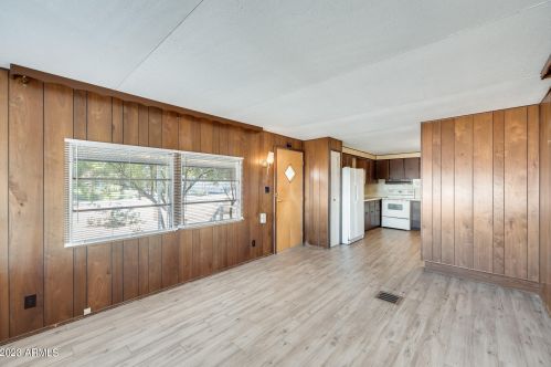 1549 Anderson Dr, Phoenix AZ  85022-2021 exterior