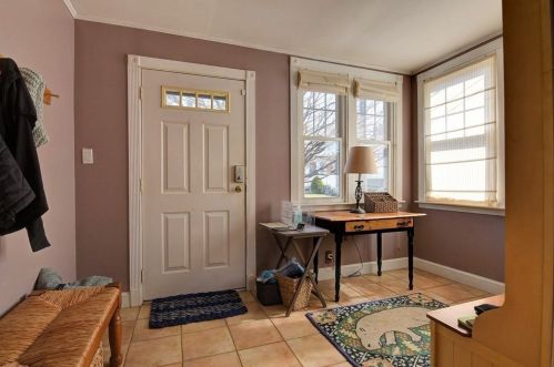 132 Elm Ave, Quincy MA 02170-2939 exterior