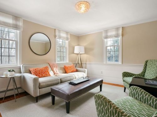 4 High St, Southborough MA 01772-1423 exterior