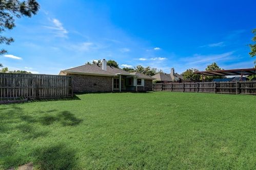 6206 Coral Ln, Garland TX 75048-3380 exterior