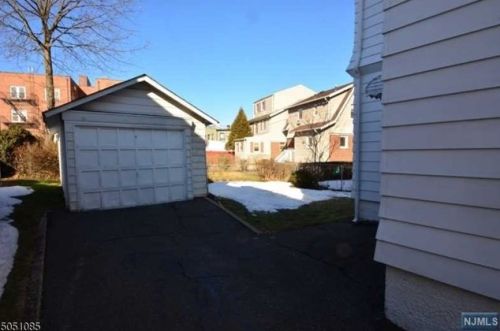 34 May St, Belleville NJ 07109-1711 exterior