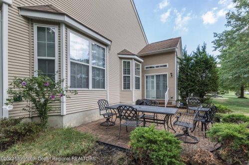 15 Carlisle Dr, Jackson Twp NJ 08527-6304 exterior