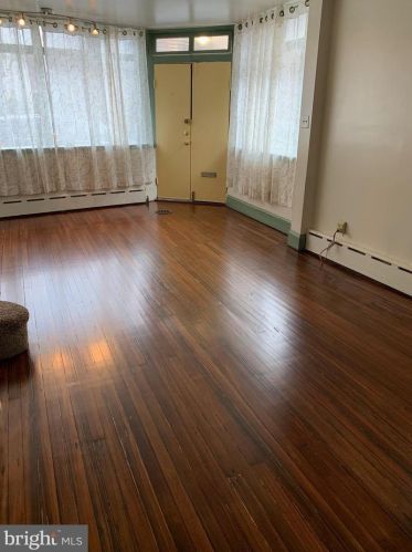 1030 6 St, Philadelphia PA 19140-3327 exterior