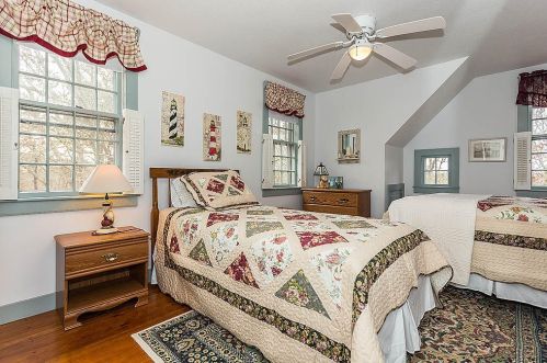 190 Countryside Dr, Chatham MA  02633-1129 exterior