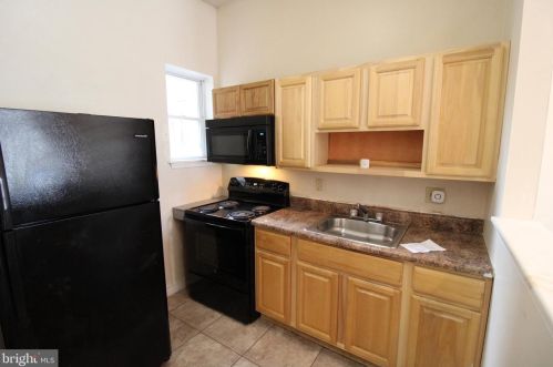 2249 16 St, Philadelphia PA 19132-4402 exterior