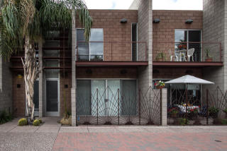 325 Palm Ln, Phoenix, AZ 85003-1127