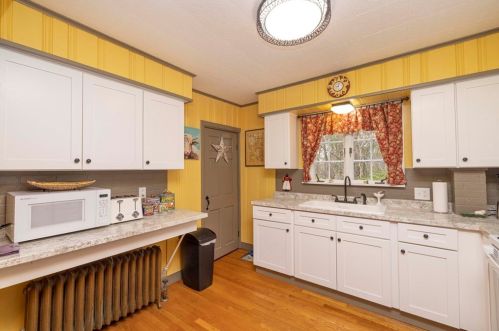 48 Waverly St, Taunton MA  02780-1447 exterior