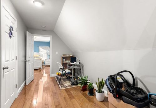 24 Chatham Rd, Everett MA 02149-4915 exterior