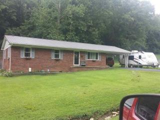 220 Krestview Dr, Jeriel, KY 41143-7355