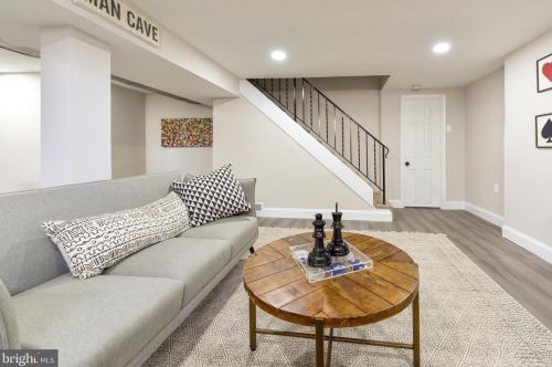 1102 Cumberland Ave, West Deptford NJ  08096-3041 exterior