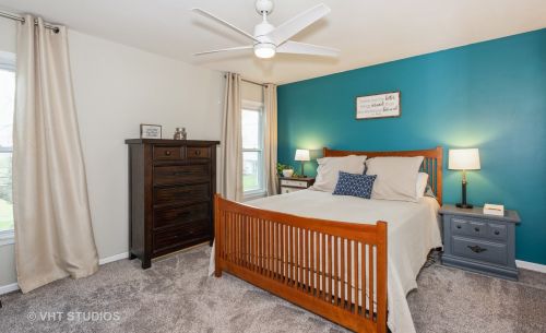 645 Banbury Way, Lemont IL 60440-1057 exterior