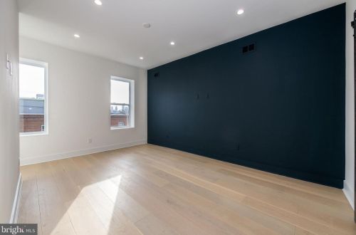 517 Diamond St, Philadelphia, PA 19122-1434