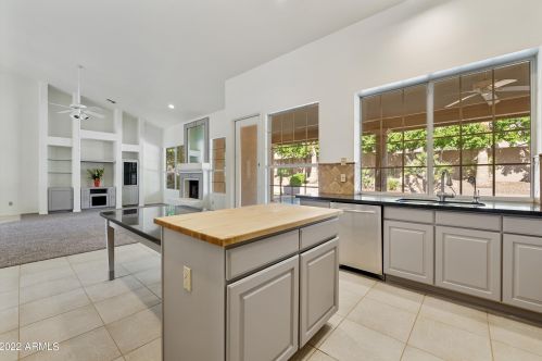 1624 Briarwood Ter, Phoenix AZ 85048-0151 exterior