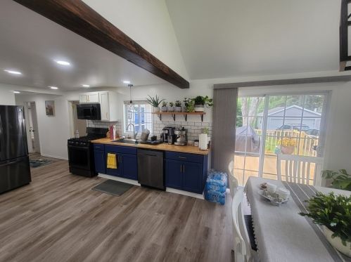 95 Prospect Street Ext, Montgomery MA  01085-1562 exterior