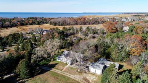 220 Dyer Prince Rd, Eastham MA  02642-3443 exterior