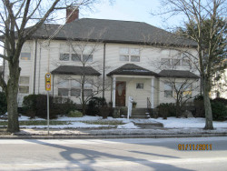 93 Waltham St, Newton, MA 02465-1327