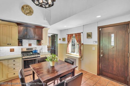 310 Cooper Rd, Tinton Falls NJ 07701-6010 exterior