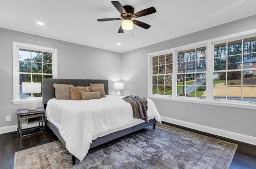 2022 Deren Way, Atlanta GA  30345-3710 exterior