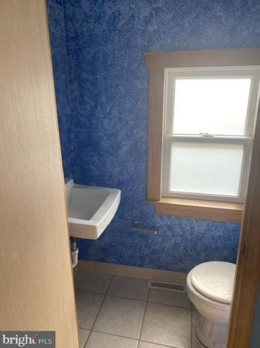 406 Dupont Ave, West Deptford NJ 08066-1169 exterior