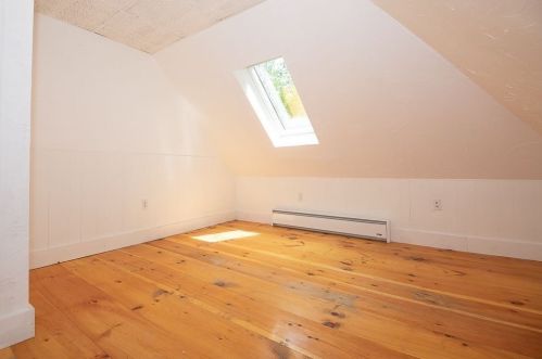 19 Circuit Ave, Worcester MA 01603-2150 exterior