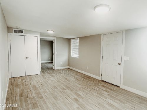 2221 27th St, Phoenix AZ 85008-4924 exterior