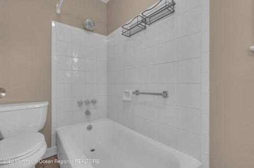 36 Drexel Dr, Jackson Twp NJ  08527-2328 exterior