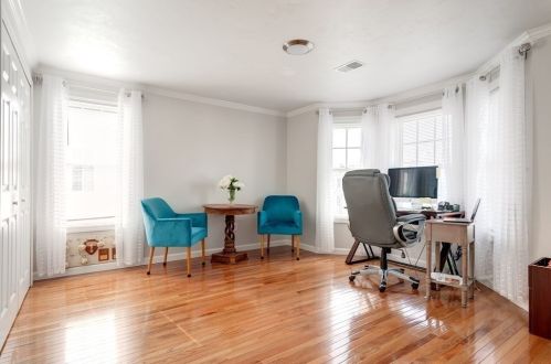 46 Honeysuckle Rd, Worcester MA 01607-1823 exterior