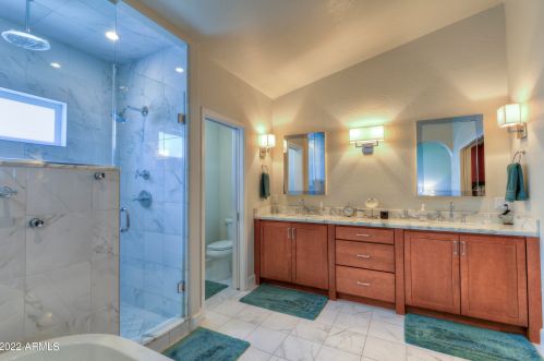 12618 38 St, Phoenix AZ 85040-1613 exterior