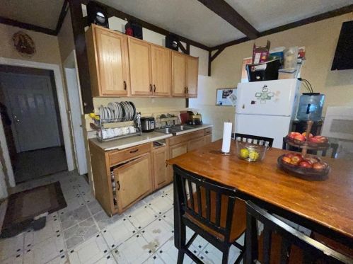 137 Dorchester St, Worcester MA 01610-1905 exterior