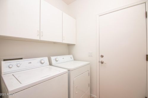 6851 27 Pl, Phoenix AZ 85008-2745 exterior