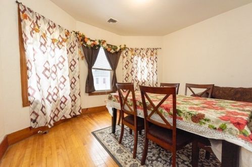 93 Cutler St, Worcester MA 01604-4801 exterior