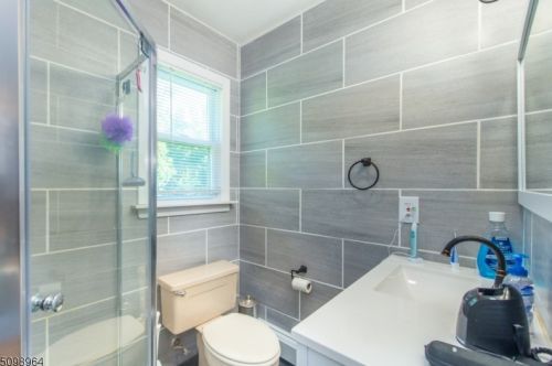 31 Courtland Dr, Wantage NJ  07461-1711 exterior